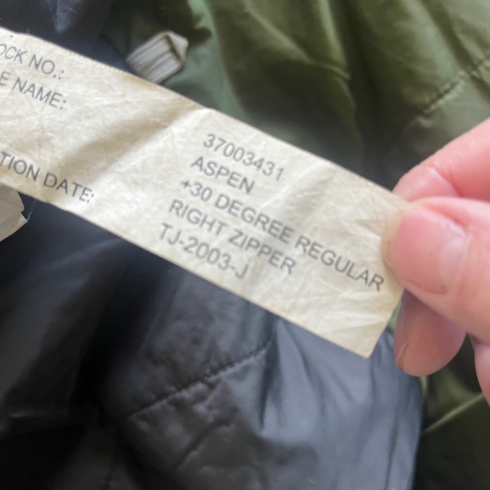 Kelty Aspen 30 Degree Regular Sleeping Bag Thermolite Plus Camping - Picture 8 of 10